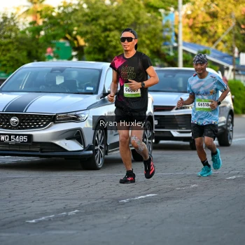 Runner Photo 1493071