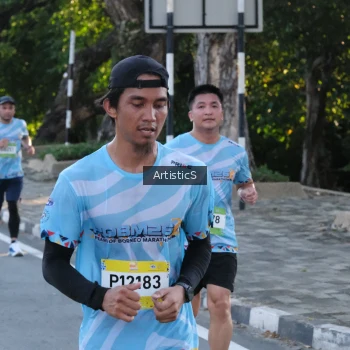 Runner Photo 1493094