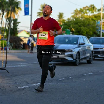 Runner Photo 1493116
