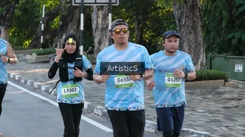 Runner Photo 1493122
