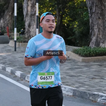 Runner Photo 1493157
