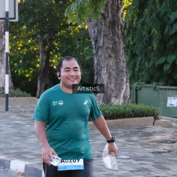 Runner Photo 1493257