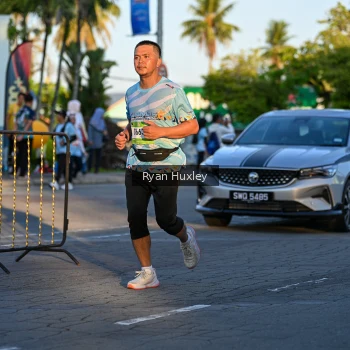 Runner Photo 1493455