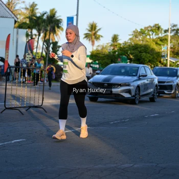 Runner Photo 1493616