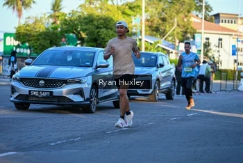 Runner Photo 1493657