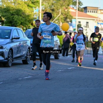 Runner Photo 1493722
