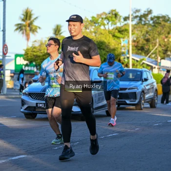 Runner Photo 1493824