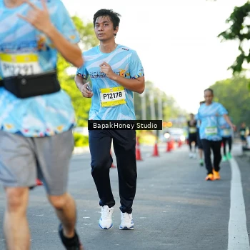 Runner Photo 1494042
