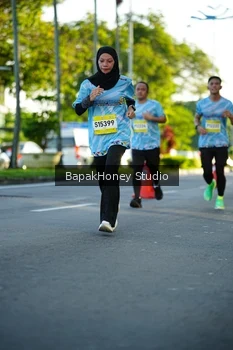 Runner Photo 1494108
