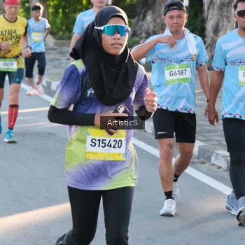 Runner Photo 1494263