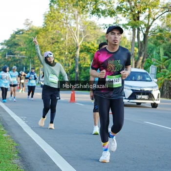 Runner Photo 1494389