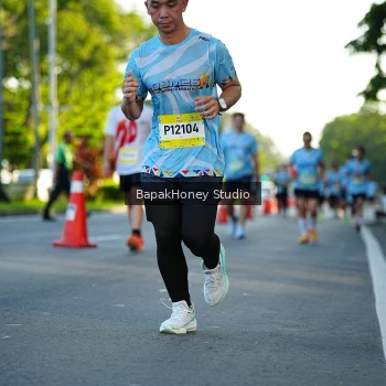 Runner Photo 1494398
