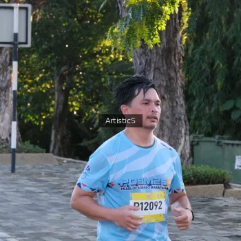 Runner Photo 1494522