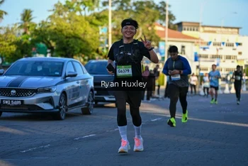 Runner Photo 1494543