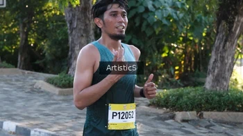 Runner Photo 1494615
