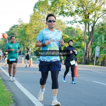 Runner Photo 1494662