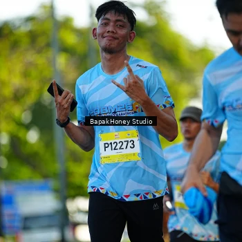 Runner Photo 1494670