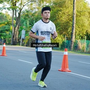 Runner Photo 1494714
