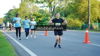 Runner Photo 1494729
