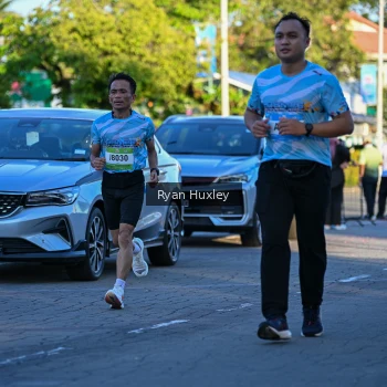 Runner Photo 1495194