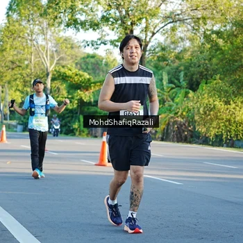 Runner Photo 1495200