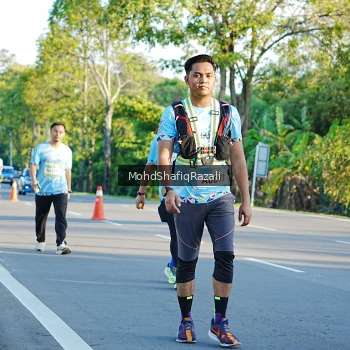 Runner Photo 1495243