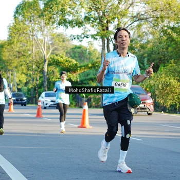 Runner Photo 1495256