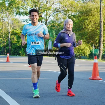 Runner Photo 1495412