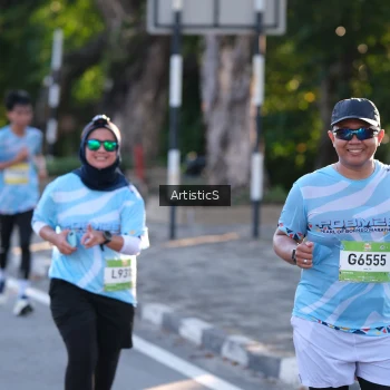 Runner Photo 1495437