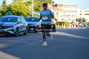 Runner Photo 1495463