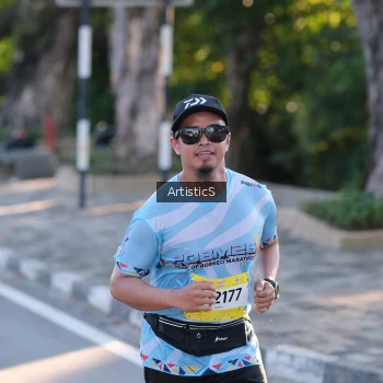 Runner Photo 1495560