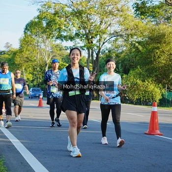 Runner Photo 1495579