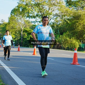 Runner Photo 1495632