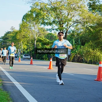 Runner Photo 1495635