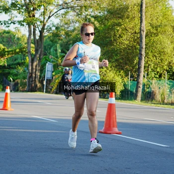 Runner Photo 1495654