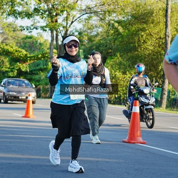 Runner Photo 1495778