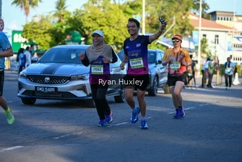 Runner Photo 1495816