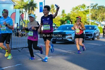 Runner Photo 1495825