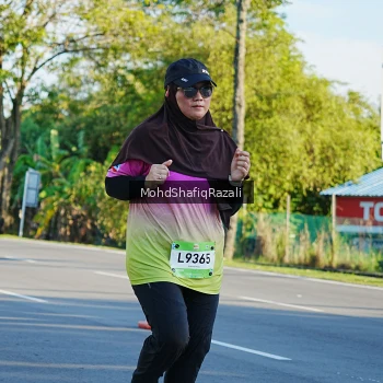 Runner Photo 1495873