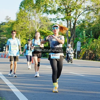 Runner Photo 1495899