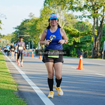 Runner Photo 1495918