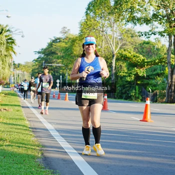 Runner Photo 1495929