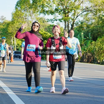 Runner Photo 1496002