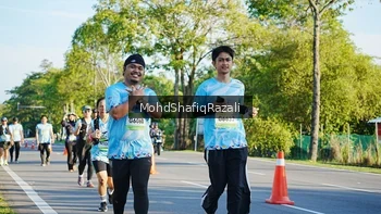 Runner Photo 1496026