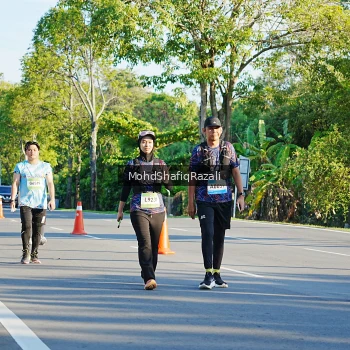 Runner Photo 1496039