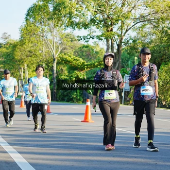 Runner Photo 1496060