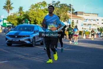 Runner Photo 1496086