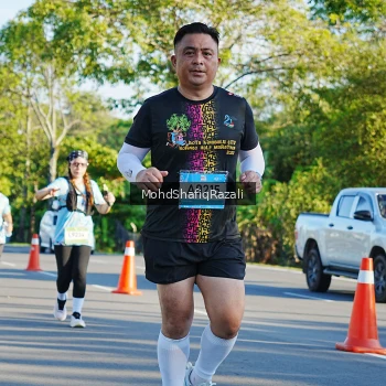 Runner Photo 1496114