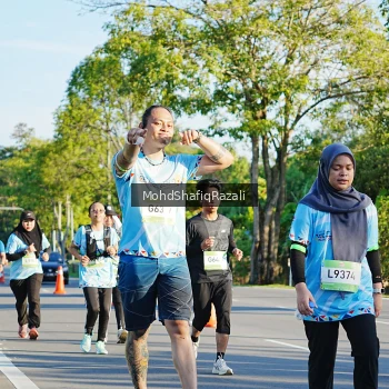 Runner Photo 1496163