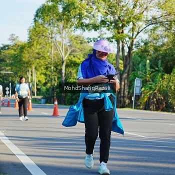 Runner Photo 1496184